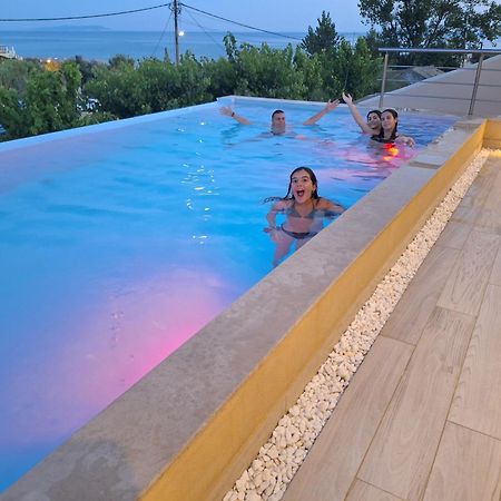 Villa Vasillis-Heated Swimming Pool With Infinity View Vitaládesz Kültér fotó