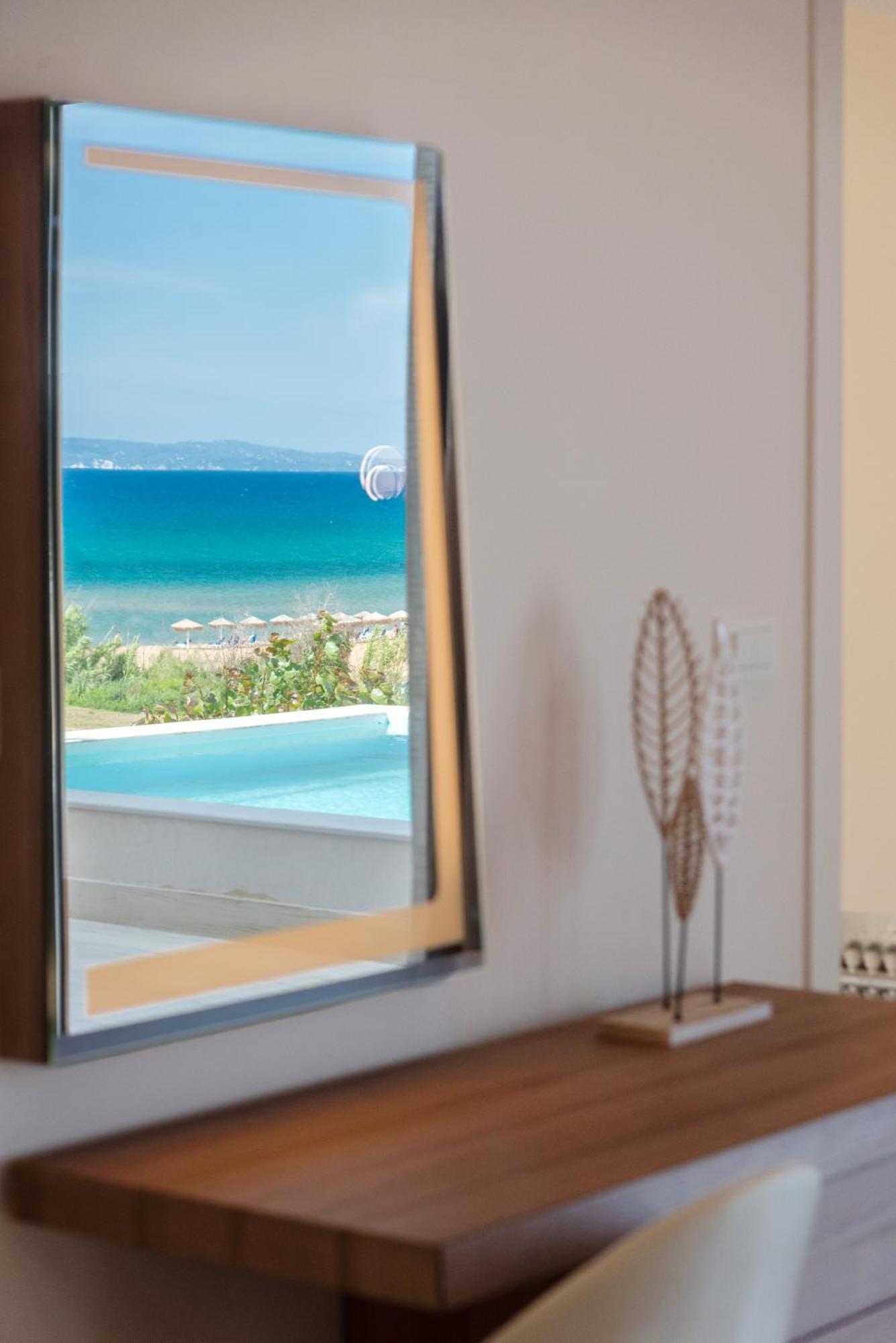 Villa Vasillis-Heated Swimming Pool With Infinity View Vitaládesz Kültér fotó